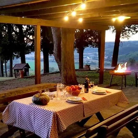 Agriturismo Fattoria La Prugnola Montescudaio Exterior photo